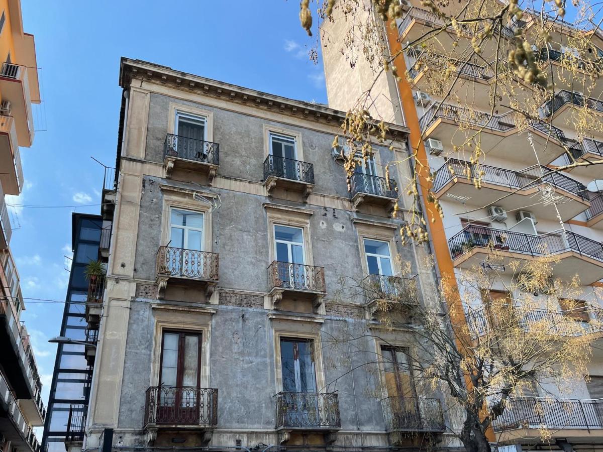 Historic Center New Apartment - Catania Stays Екстер'єр фото